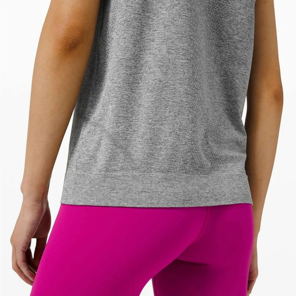 Lululemon Swiftly Breathe Muscle Tank Top
Slate / White, size 6 - Picture 3 of 8